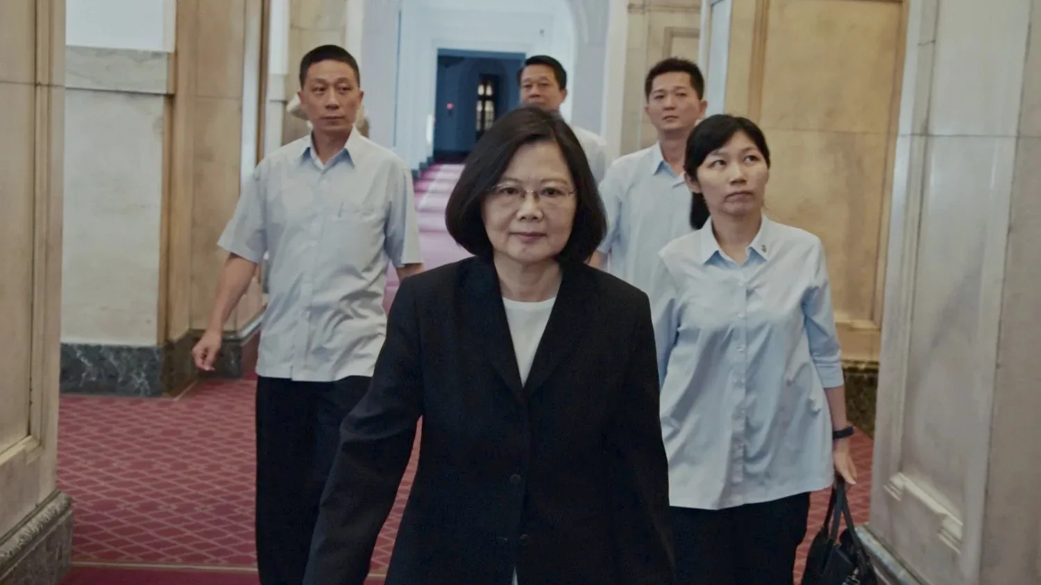 看不見的國家：一個美國導演按了七年快門，拍一個世界決定不看的島嶼