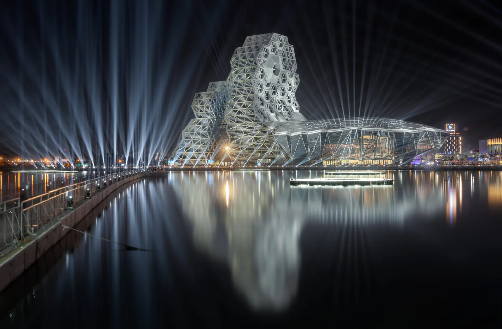 Centro de Música Popular de Kaohsiung e Festival das Lanternas