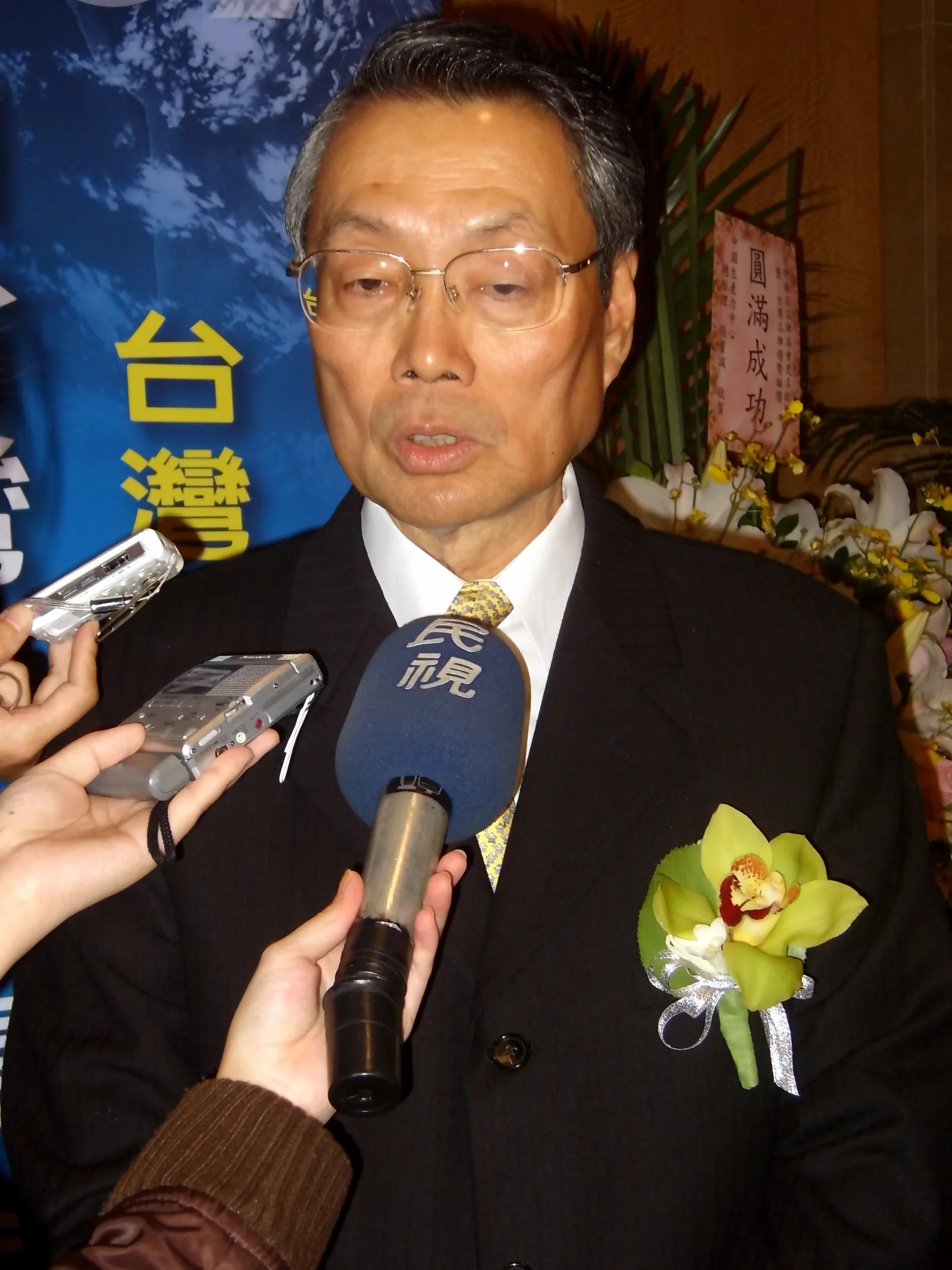 2007 年施振榮出席品牌論壇。他被視為台灣少數願意公開談自己失敗的教父級企業家