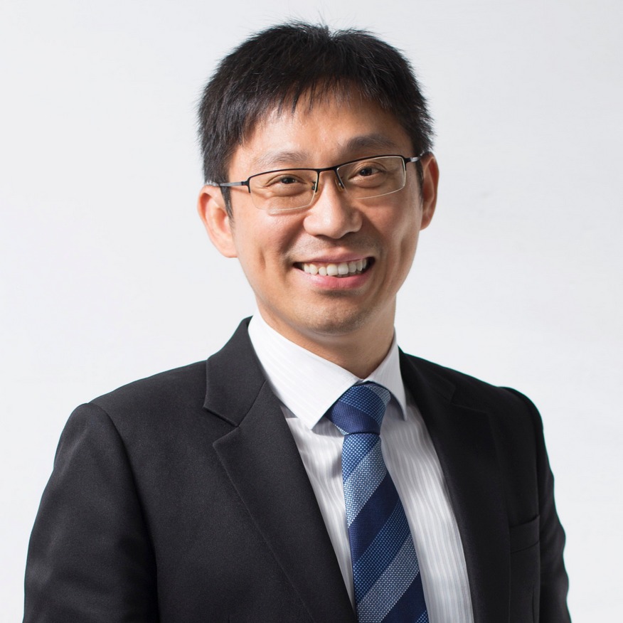 2018년 AIA 수업 또는 행사 현장에서 연설하는 천성웨이 최고경영자